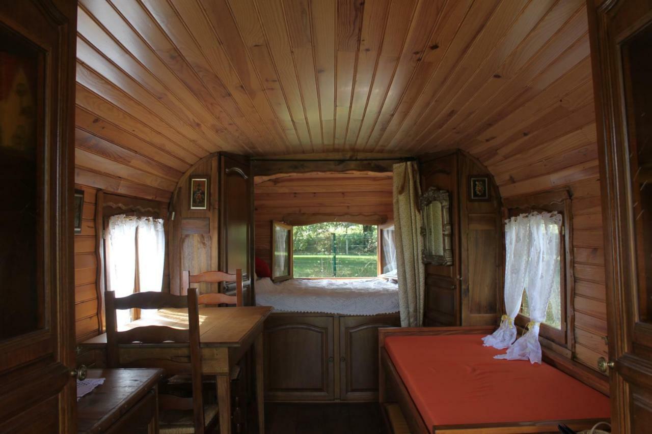 Bed and Breakfast Roulotte Montfée Semezanges Esterno foto
